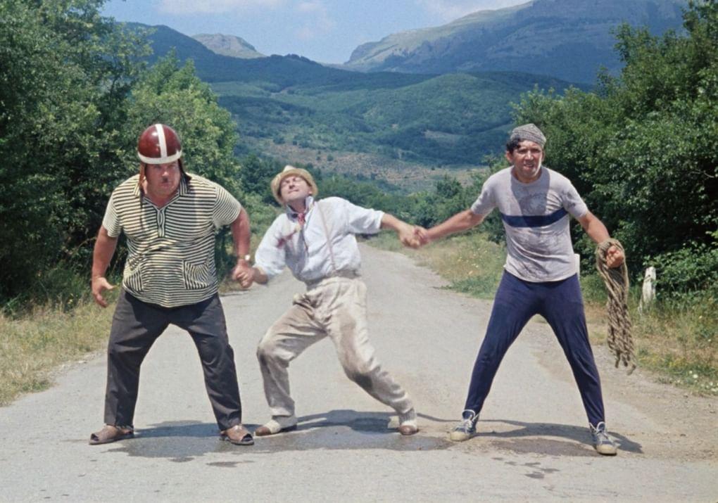 Евгений Моргунов, Георгий Вицин и Юрий Никулин в художественном фильме Леонида Гайдая «Кавказская пленница, или Новые приключения Шурика» (1966)