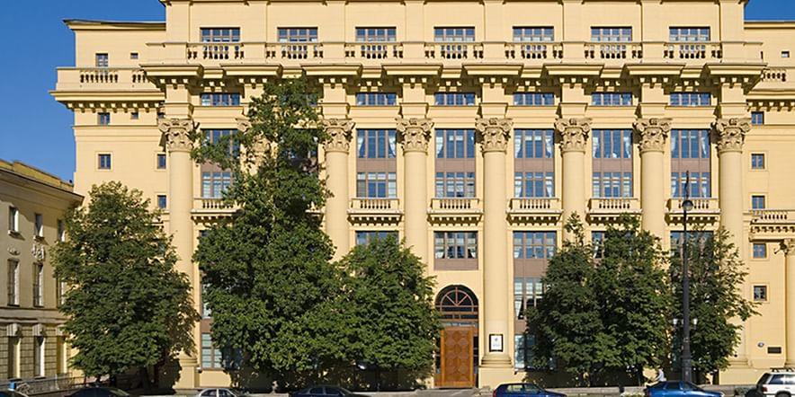 Основное изображение для учреждения Жилой дом на ул. Моховая