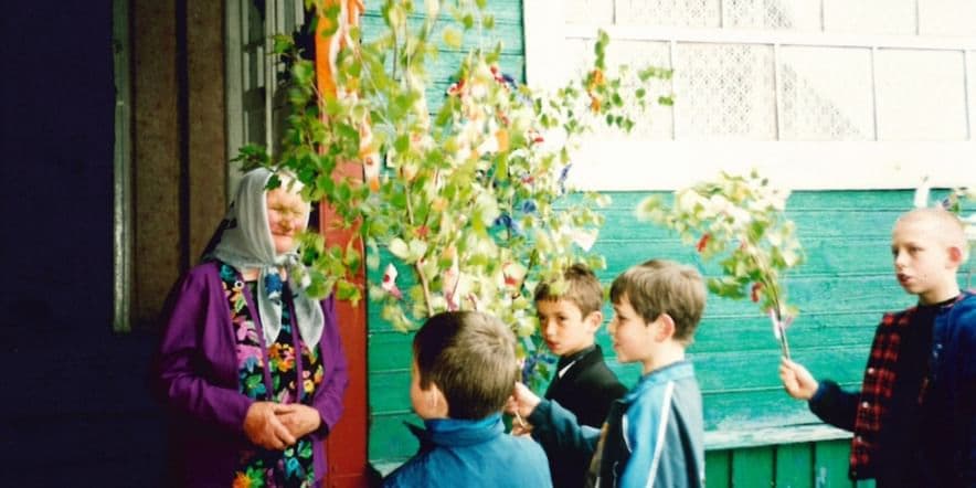 Основное изображение обзора объекта "Обход дворов на Троицу в Восточном Подмосковье (Павлово-Посадский и Орехово-Зуевский районы Московской области)"