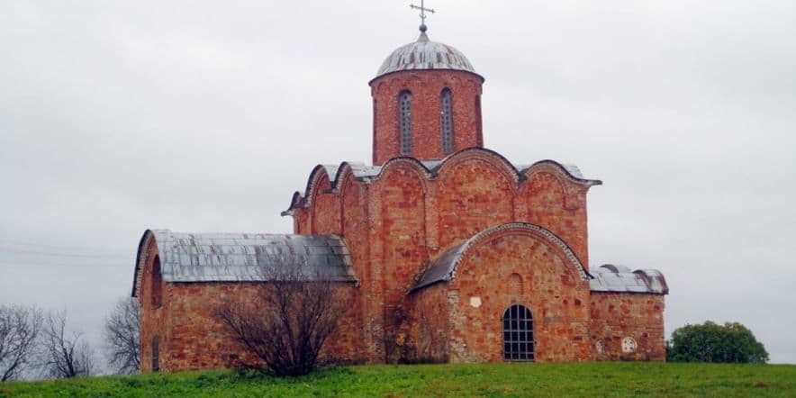 Основное изображение обзора объекта "Храм Спаса Преображения на Ковалеве (Новгородская область, Ковалево)"