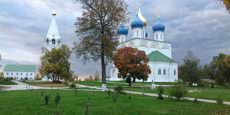 Основное изображение обзора объекта "Свято-Успенская Флорищева пустынь (Нижегородская область, пос. Фролищи)"