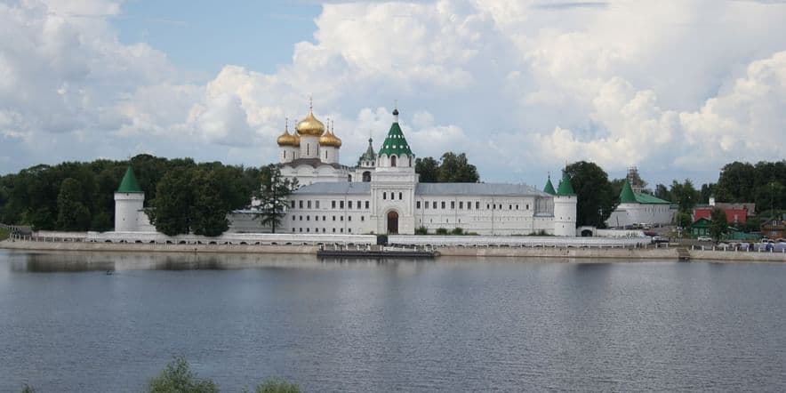 Основное изображение обзора объекта "Троицкий Ипатьевский мужской монастырь в Костроме"