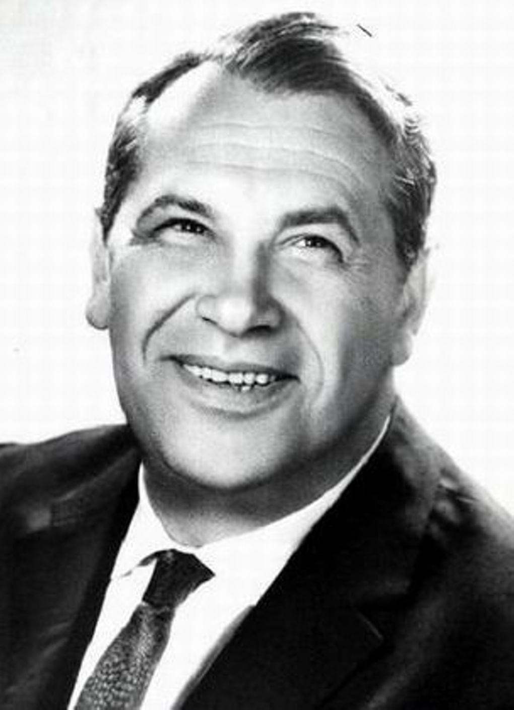 Марк Бернес. Фотография: vmiremusiki.ru