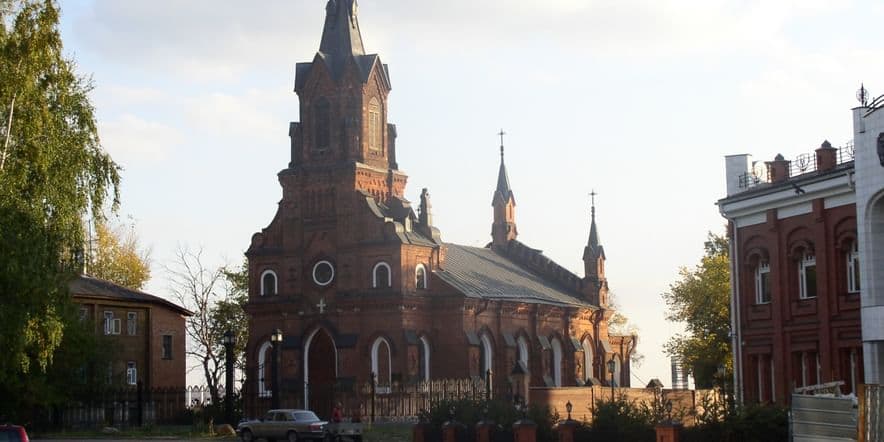 Основное изображение обзора объекта "Храм Святого Розария Пресвятой Девы Марии (Польский костел) во Владимире"