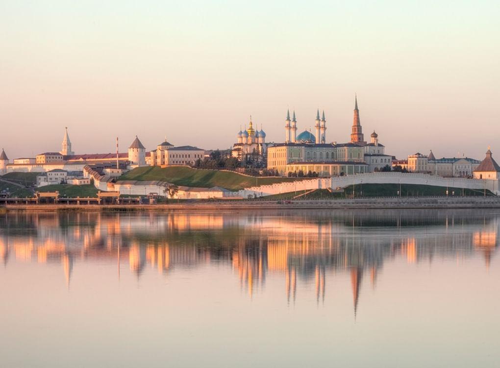 Утренний вид на Казанский кремль. Фотография: Игорь Литвяк / фотобанк «Лори»