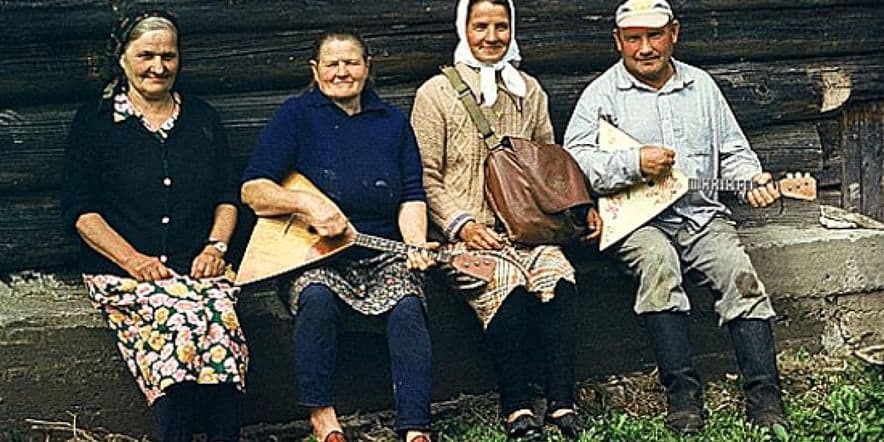Основное изображение обзора объекта "Игра на балалайке в псковских традициях"