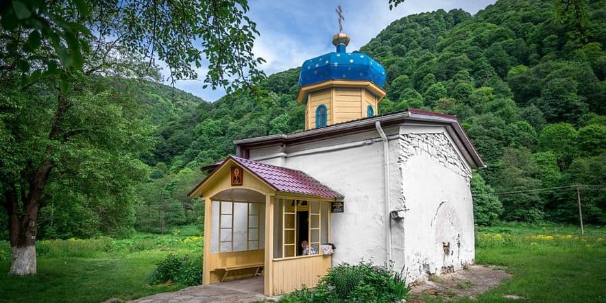 Основное изображение обзора объекта "Храм на Нижне-Архызском городище (Южный) в республике Карачаево-Черкессия"