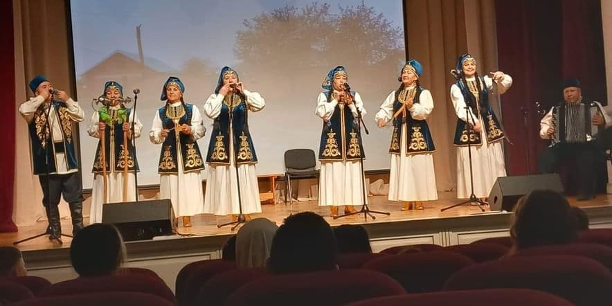 Основное изображение для события Программа «Народные традиции и современность»