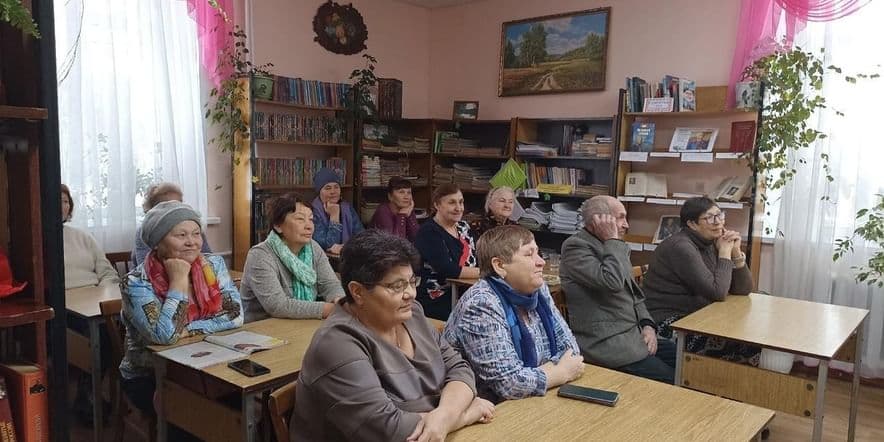 Основное изображение для события Обзор краеведческой литературы «Через книгу — к миру и согласию»