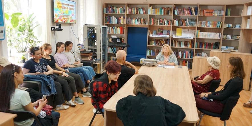 Основное изображение для события Психологический практикум «Переключаемся на весну. Сезонный кодекс обновления»