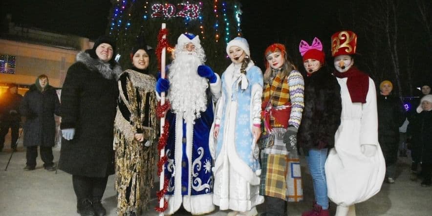 Основное изображение для события Новогоднее представление для детей из мобилизованных семей города с участием МБДОУ Йолдызкай