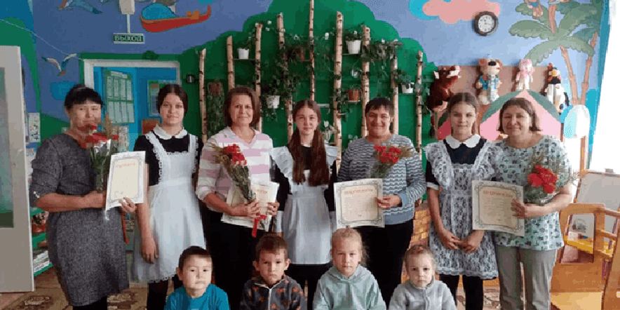 Основное изображение для события Акция-поздравление «День дошкольного работника»