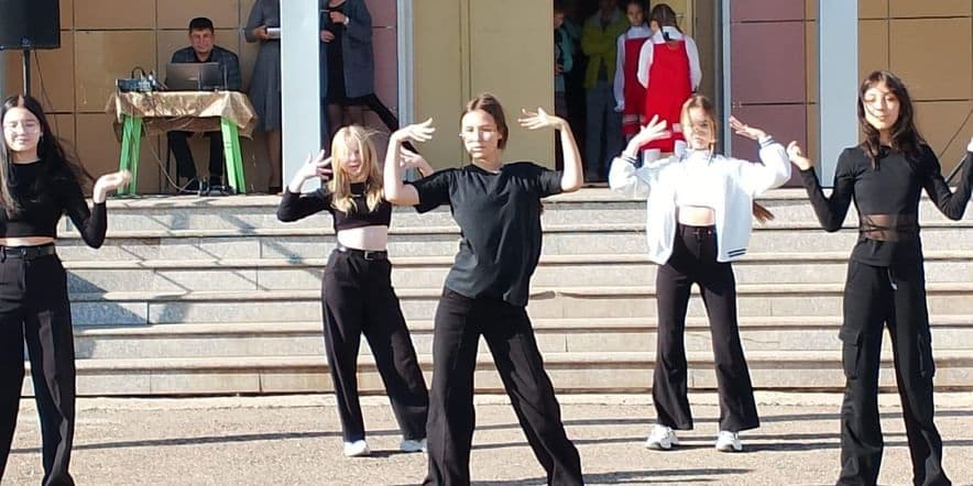Основное изображение для события «I-cons» Танцевальный коллектив.