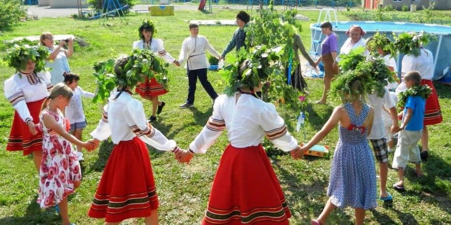 Основное изображение для события Программа «Праздник русской березки»