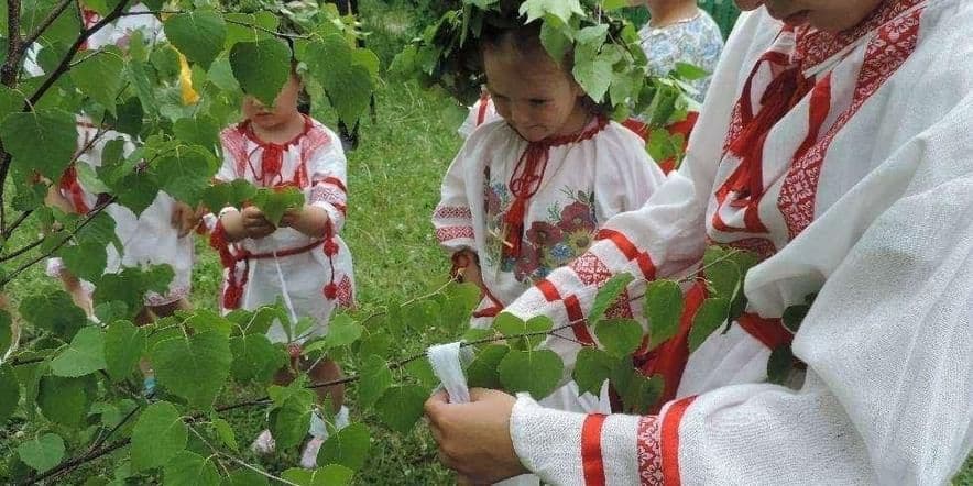 Основное изображение для события Народное гулянье «Троицу гуляем, лето встречаем»