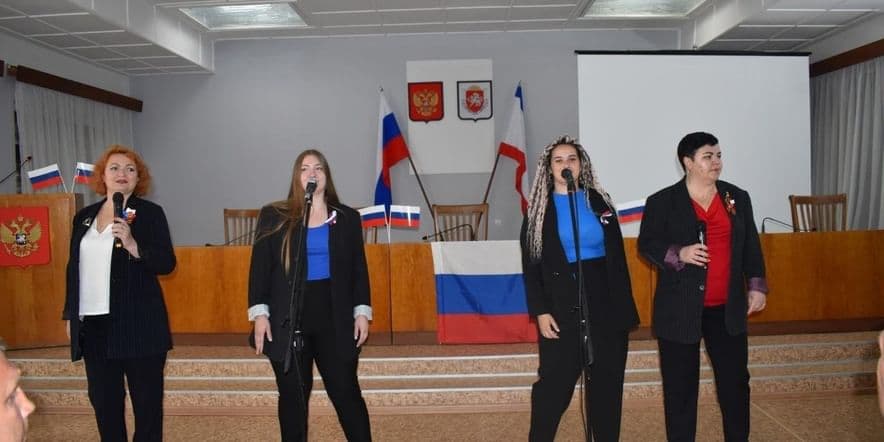 Основное изображение для события Торжественный концерт ко дню России «С любовью, Россия»