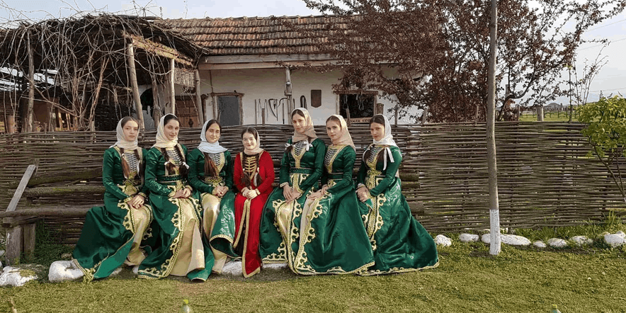 Основное изображение для события Выставка «Быт чеченской женщины конец XIX в.»