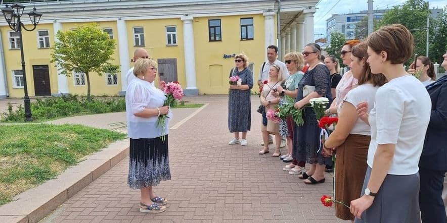 Основное изображение для события Мероприятие «Возложение цветов к памятнику И.П. Павлову»