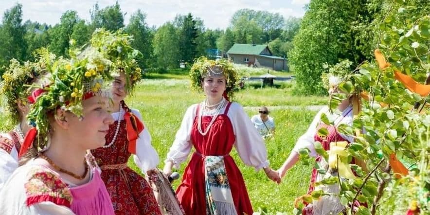 Основное изображение для события Фольклорный праздник «Праздник русской березки»