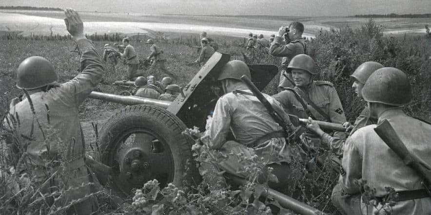 Основное изображение для события Кинолекторий — демонстрация кинофильма о битве на Курской дуге летом 1943 год.