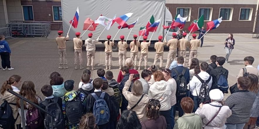 Основное изображение для события Своих не бросаем