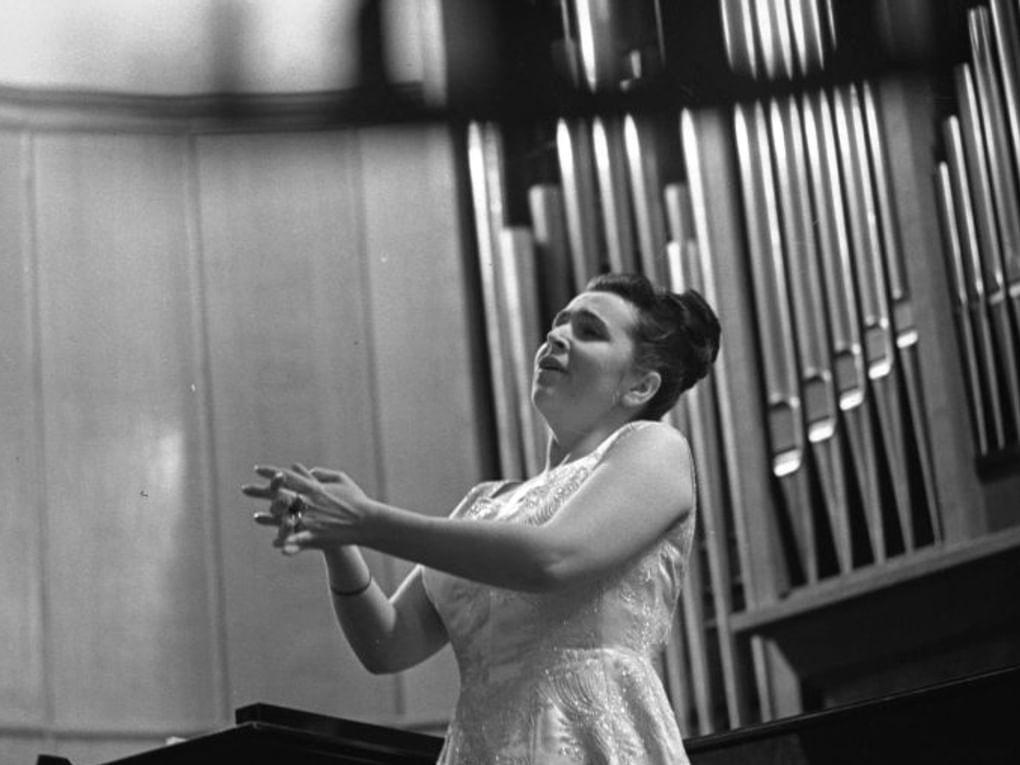 Галина Вишневская во время выступления. Москва, 1960-е годы. Фотография: Н.Г. Гранов / Российский национальный музей музыки, Москва
